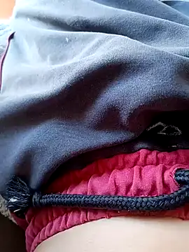 Snapshot of paubabando_ chatting on February 22, 12:29 pm paubabando online show from February 22, 12:29 pm