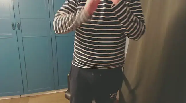 CuteMan33 online show from December 15, 11:20 pm