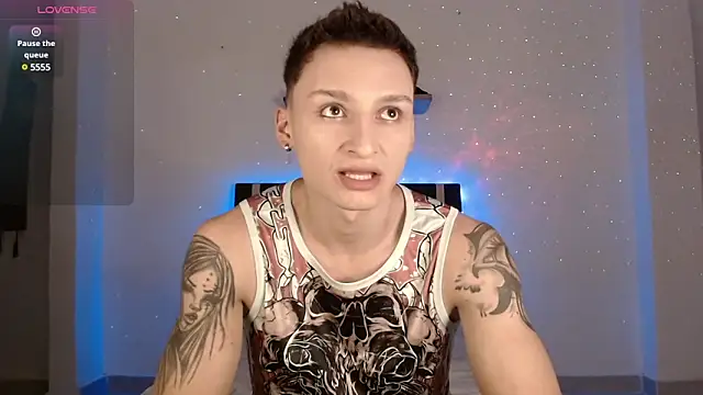 arthurphoenix  online show from January 2, 2:22 am