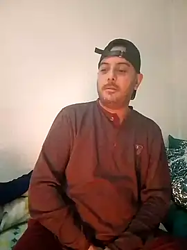 Snapshot of arabian82 chatting on December 19, 10:00 pm arabian82 online show from December 19, 10:00 pm