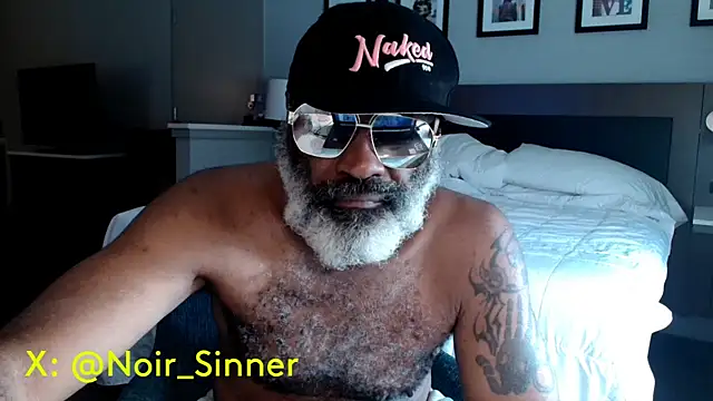 Snapshot of sinnernoir chatting on September 23, 3:00 pm sinnernoir online show from September 23, 3:00 pm
