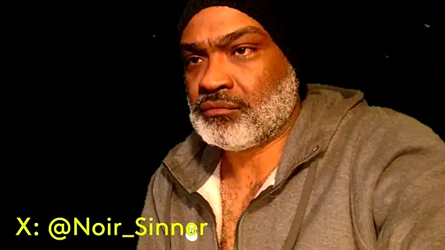 Snapshot of sinnernoir chatting on March 13, 3:28 pm sinnernoir online show from March 13, 3:28 pm