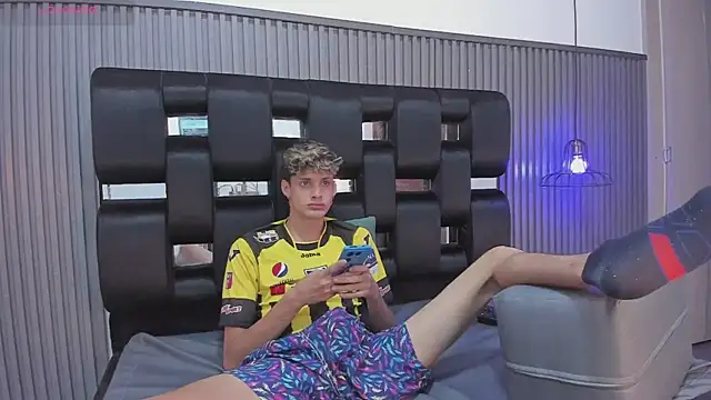 Alex Strip  online show from January 21, 5:06 am