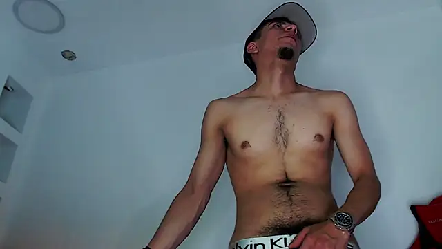 Shine  Boy online show from February 28, 7:46 pm