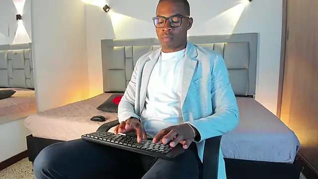 JEFFREY COTTOM online show from February 10, 7:49 pm