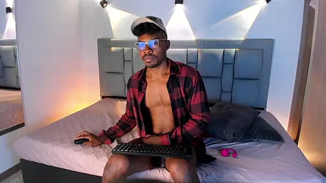 JEFFREY COTTOM online show from January 22, 7:24 pm