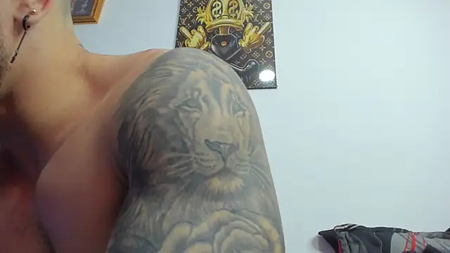 vincent carusso94 online show from January 19, 6:10 pm