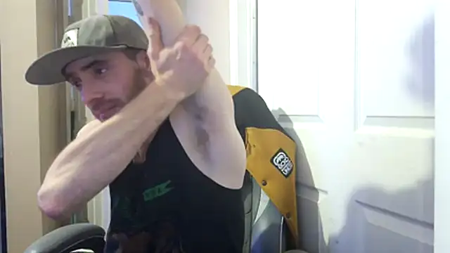 Huntzg23 online show from April 18, 4:58 am