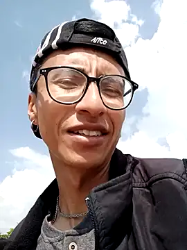 codysmith online show from January 7, 7:28 pm