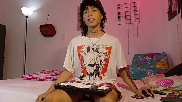 seven7xis online show from February 5, 1:23 am