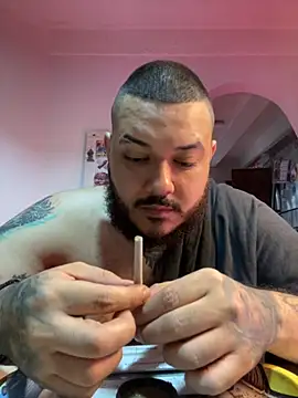 El Titan1998 online show from November 5, 8:44 pm