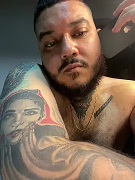 El Titan1998 online show from April 20, 11:40 pm