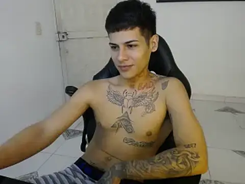 Clyde019 online show from January 9, 10:31 pm