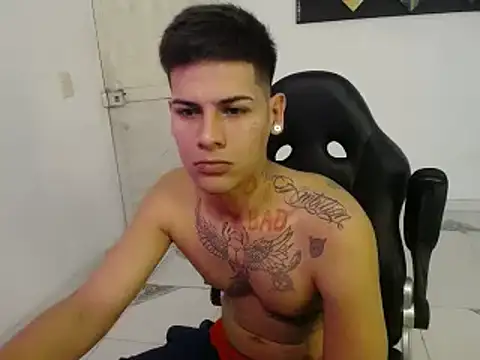 Clyde019 online show from January 19, 4:57 pm