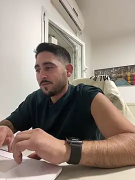 luffykingofpirets online show from February 2, 11:00 pm