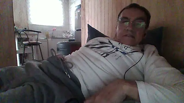 santiagon2015 online show from July 28, 9:47 pm