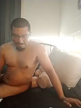 k1oudE online show from April 3, 3:42 pm