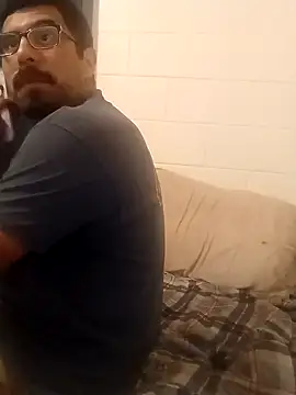 k1oudE online show from February 23, 4:36 am