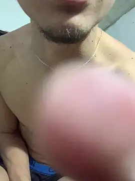 gabrielzinnnn085 online show from July 15, 4:19 am