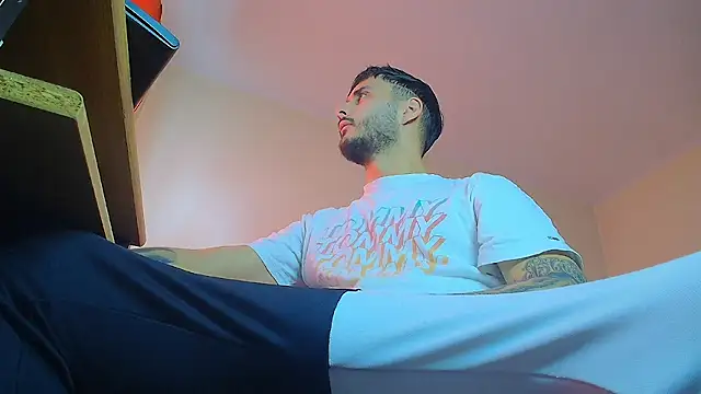 XanderCage99 online show from January 7, 12:16 pm