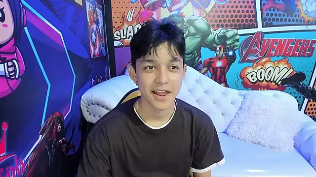 Snapshot of jisuscat chatting on February 28, 7:03 pm jisuscat online show from February 28, 7:03 pm