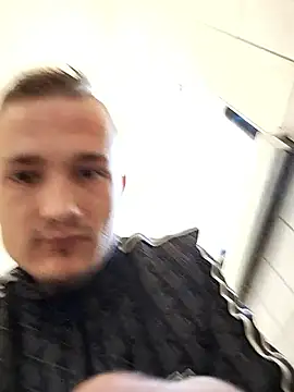 frankthefuck69 online show from March 20, 7:12 am