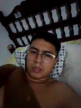 Snapshot of RODRI_POLLADURA chatting on October 21, 12:47 am RODRI POLLADURA online show from October 21, 12:47 am