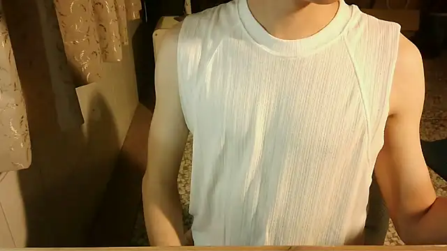 KYU890428 online show from March 6, 5:21 pm