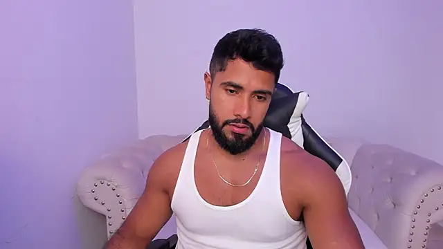 Santiago huntt online show from February 2, 9:23 pm