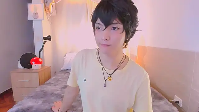 AllanYong18 online show from March 24, 11:37 am