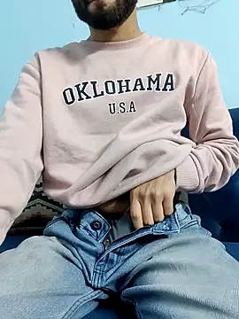 TOPMOON001 online show from February 17, 11:34 am