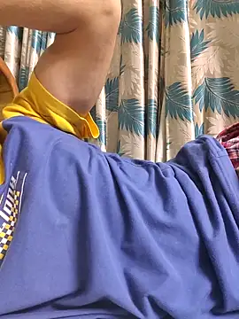 TOPMOON001 online show from March 23, 6:58 pm