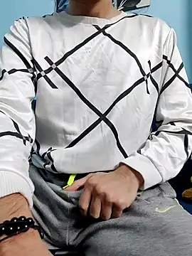 TOPMOON001 online show from January 21, 12:02 pm