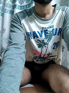 TOPMOON001 online show from February 21, 6:40 am