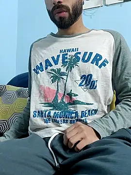 TOPMOON001 online show from February 20, 12:04 pm