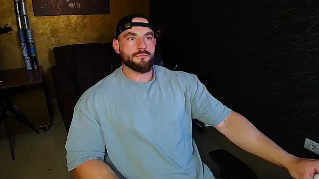 AdamJamesonn online show from May 24, 5:02 am