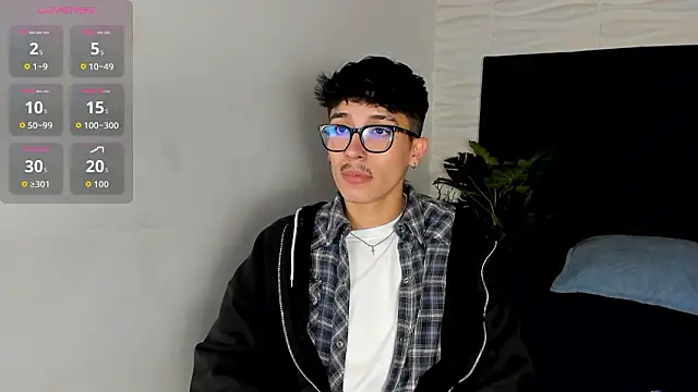 tim  fox online show from February 26, 11:33 am