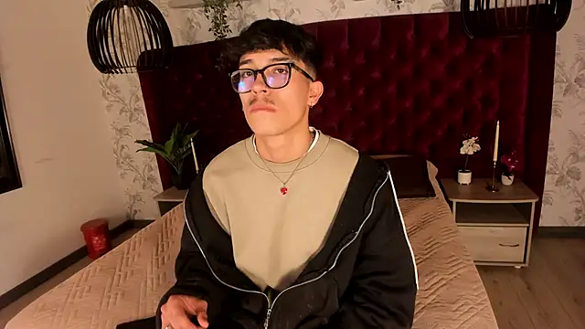 tim  fox online show from November 17, 12:19 pm