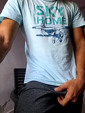 braveman999 online show from April 19, 7:41 am