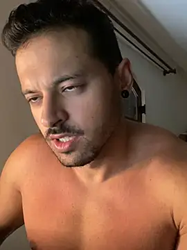 Lucasfit24 online show from March 19, 12:01 pm