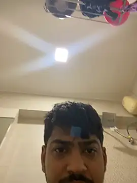 Snapshot of cute_modell chatting on February 28, 4:54 am cute modell online show from February 28, 4:54 am