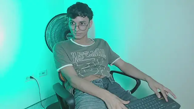 andrew willyams online show from November 13, 10:46 pm