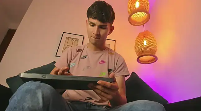 orlando yate online show from January 24, 7:28 pm