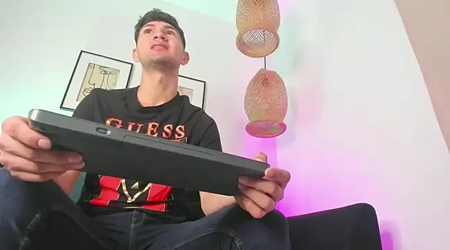 orlando yate online show from February 3, 8:03 pm