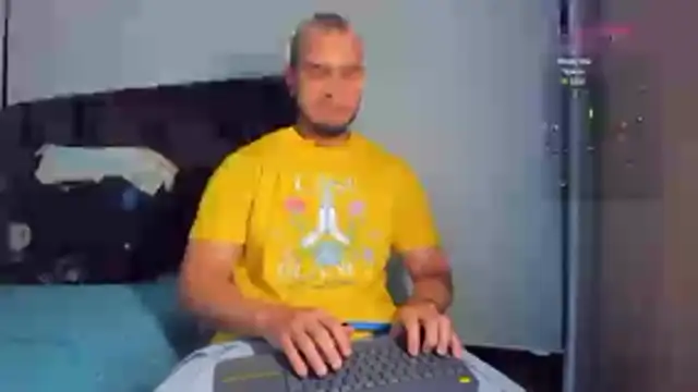 austinoficial online show from March 9, 3:33 am