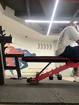 arturguy00 online show from February 11, 8:47 pm