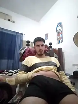 Snapshot of alejo5288 chatting on October 13, 4:07 am alejo5288 online show from October 13, 4:07 am
