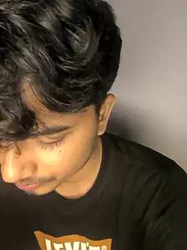 Snapshot of kaif_220 chatting on October 4, 7:51 pm kaif 220 online show from October 4, 7:51 pm