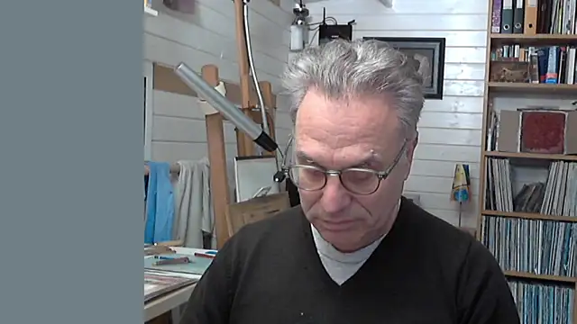 Eynoos  online show from January 18, 4:10 pm