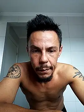 Snapshot of Santanacumxplod chatting on October 18, 12:21 pm Santanacumxplod online show from October 18, 12:21 pm